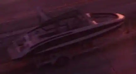 Crownline 275 SS design comparison image; not a GTA VI gameplay screenshot