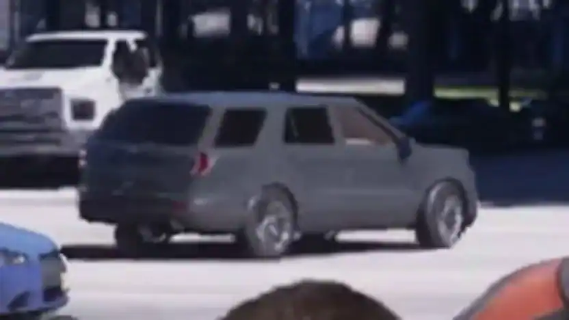 Ford Explorer (2nd Gen) design comparison image; not a GTA VI gameplay screenshot