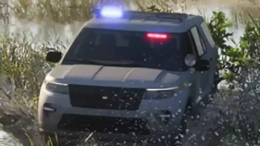 Police Montagne design comparison image; not a GTA VI gameplay screenshot